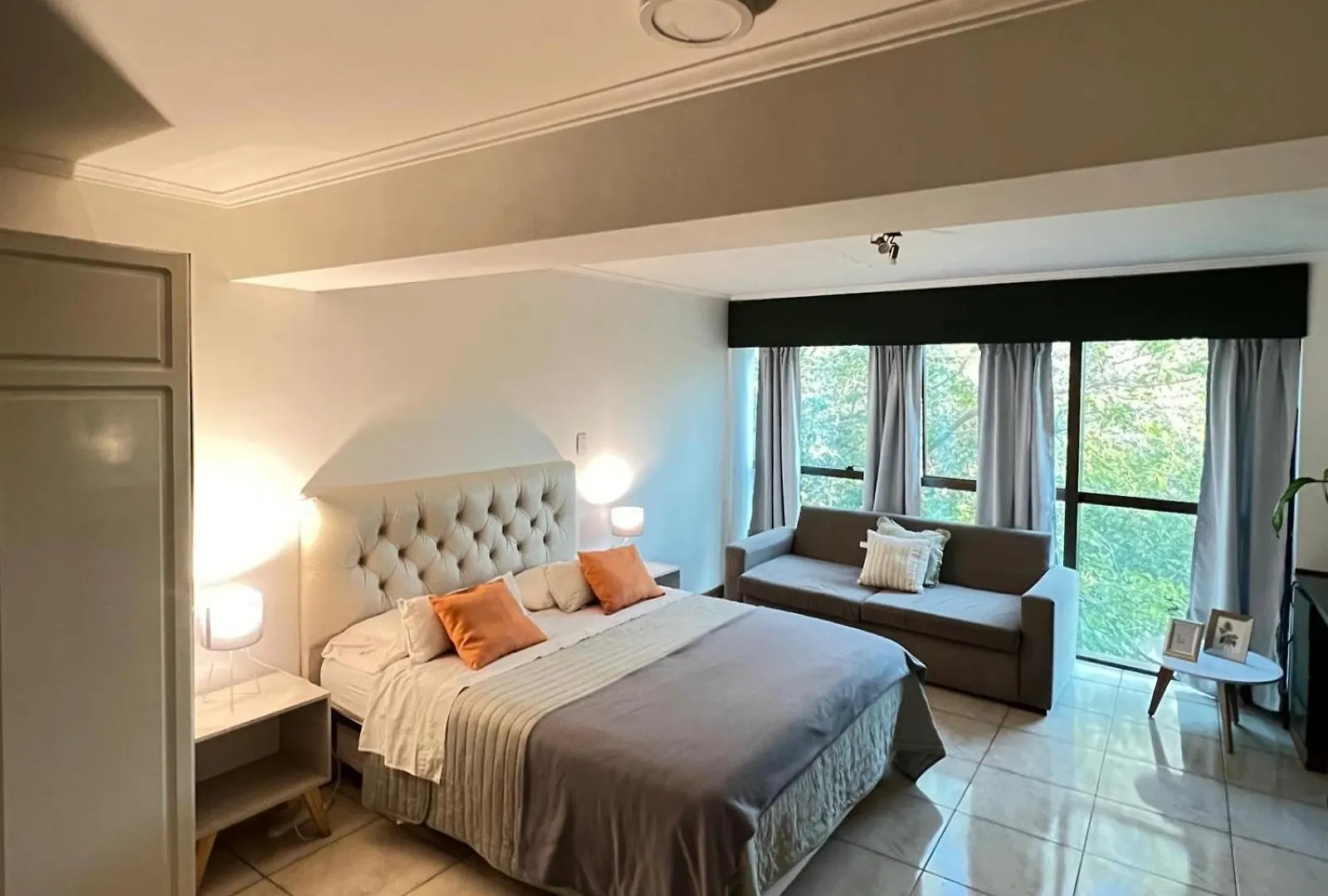 Mendoza Suites 12 -Parking Disponible- Arjantin